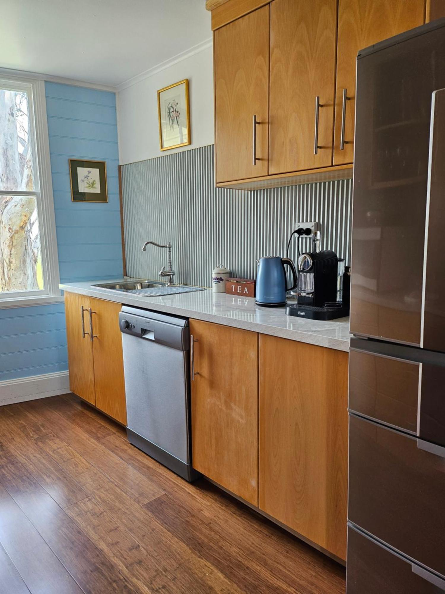 เดอะ ทู สตอรี่ เบด แอนด์ เบรคฟาสต์ Bed & Breakfast Central Tilba ภายนอก รูปภาพ