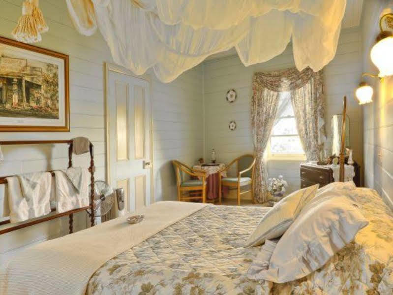 เดอะ ทู สตอรี่ เบด แอนด์ เบรคฟาสต์ Bed & Breakfast Central Tilba ภายนอก รูปภาพ